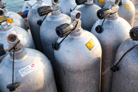 Vergleich von Nitrox und Druckluft für Tauchgänge